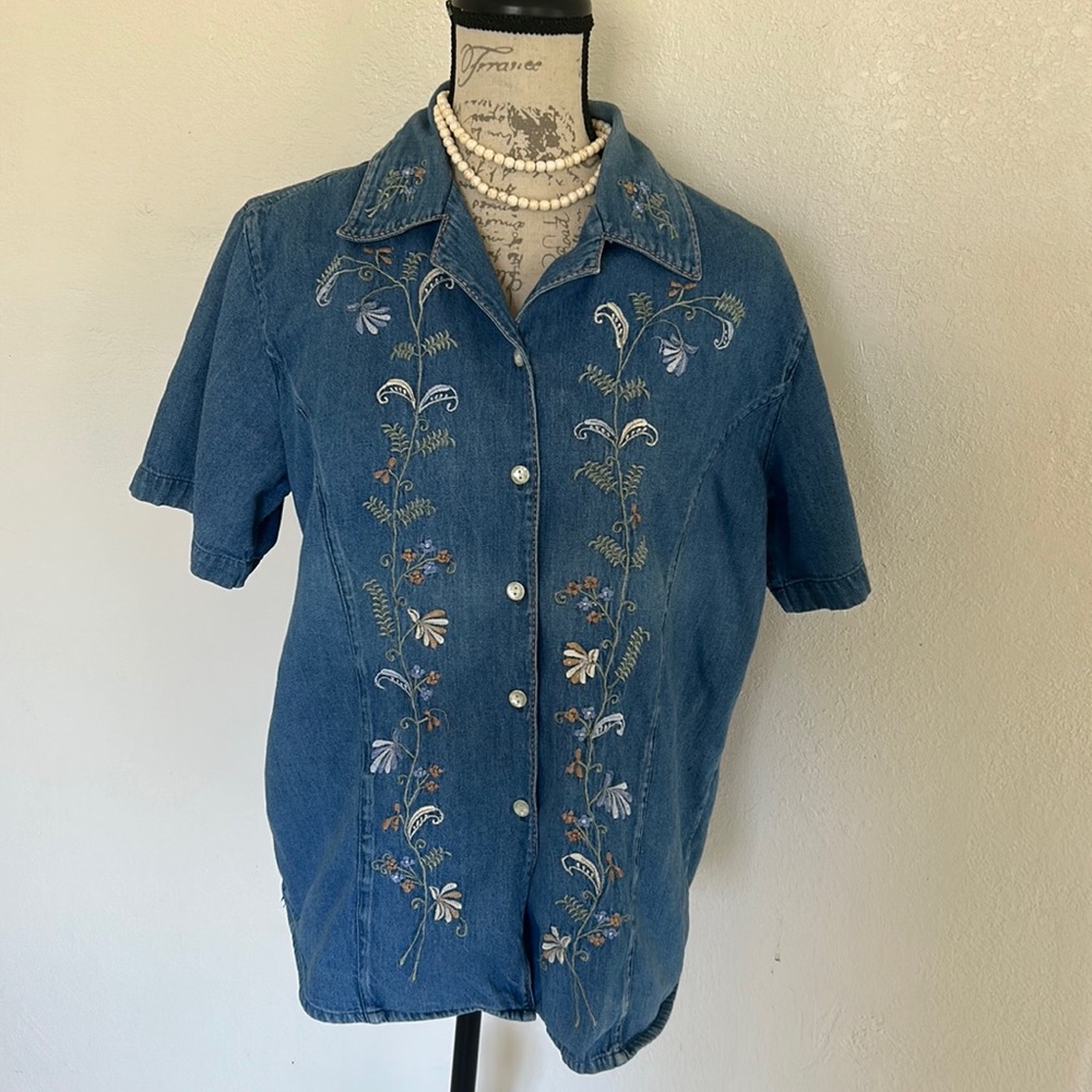 Vintage 24 Karat Denim Floral Embroidered Top Sz M
